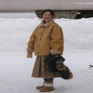 레트로 루즈 양털 칼라 스웨이드 코트 겨울 신상 동대문 원피스 보온 여성용 긴팔 중간 길이 코트 무브랜드