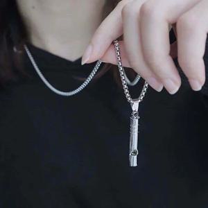 휘파람 목걸이 펜던트 비상 생존 휘파람 야외 하이킹 캠핑 목걸이 스테인레스 스틸 펑크 휘파람