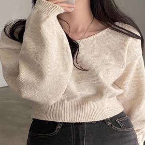 편안한 스타일의 짧은 니트 스웨터 긴 소매 이너웨어 탑 따뜻한 디자인 가을 겨울 여성 패션 레이어링 의류