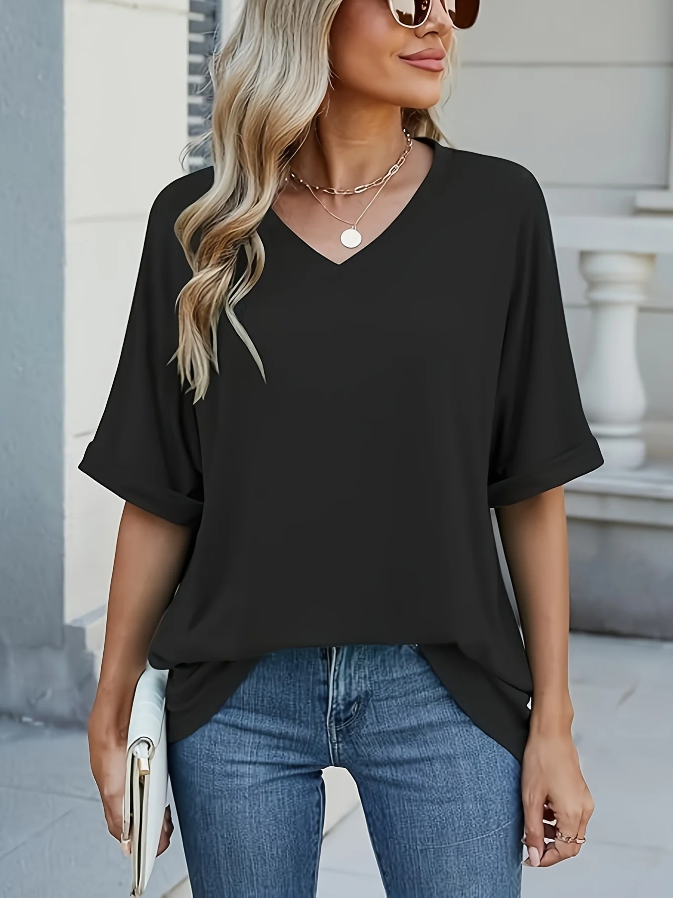 플러스 사이즈 여성용 V 넥 반소매 티셔츠 - 우아한 루즈핏 신축성 있는 탑, 봄/여름용 통기성 블랙 캐주얼 셔츠,