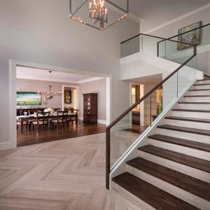 야외 데크 계단 유리 난간 발코니 프레임리스 유리 난간 시스템 유리 핸드레일 LED 조명 알루미늄 U 채널 난간