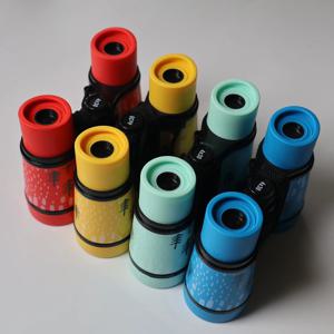 4x30 쌍안경 플라스틱 어린이 어린이를위한 다채로운 경량 현대 스타일링 소형 접안 렌즈 광학