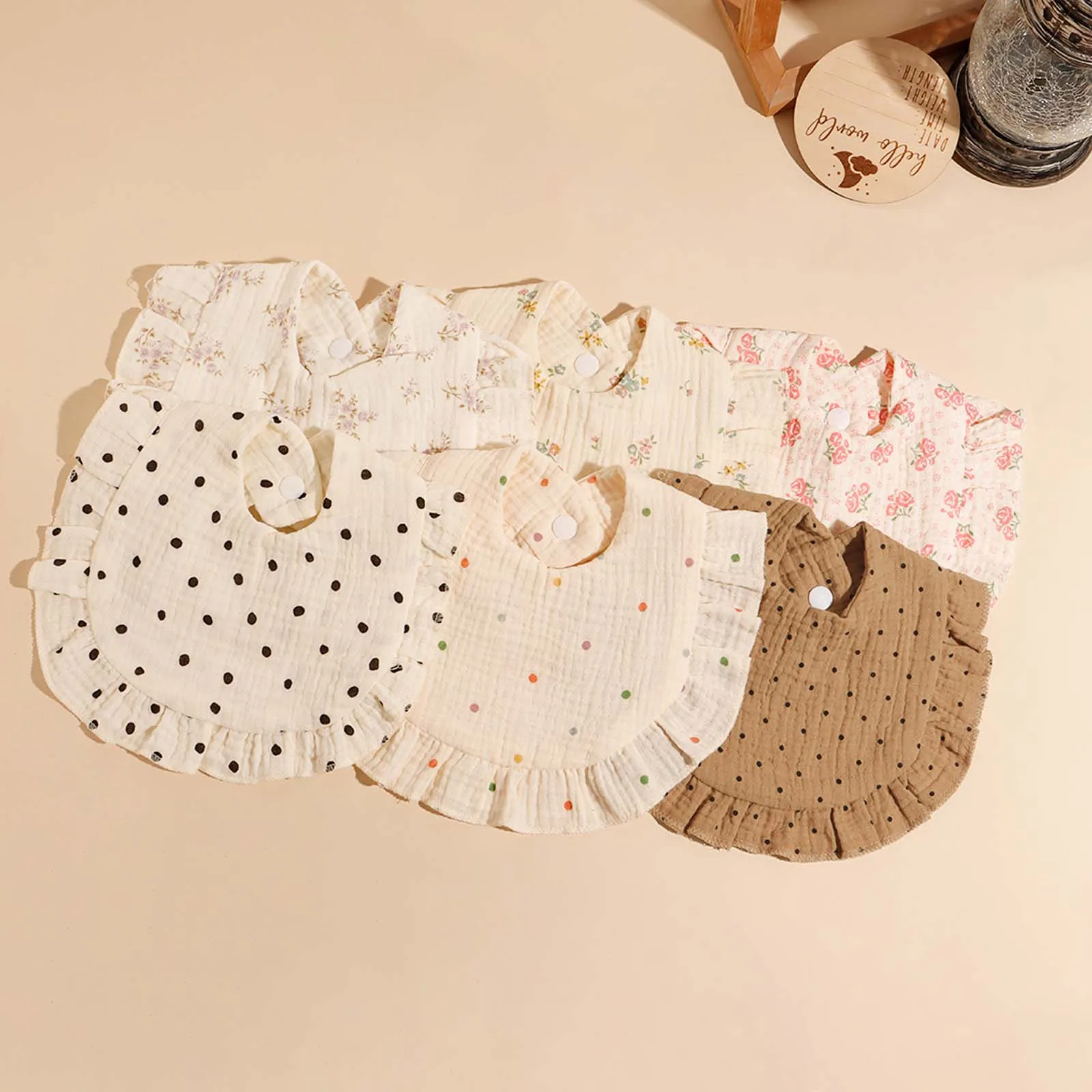 3pcs 아기 귀여운 프릴 가장자리 타액 수건 어린이 먹이 안티 더러운 Bibs 유아 Burp Cloth 신생아 패션 선물 세트 액세서리