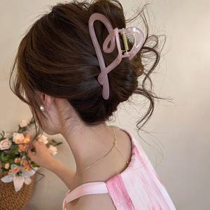 새로운 대형 심장 머리 발톱 클립 여자 여자 포니 테일 홀더 플라스틱 크랩 헤어 클램프 바레트 헤어핀 헤어 액세서리 패션