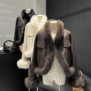 여성용 Melad 복합 모피 코트, 가을/겨울 2025 새로운 컬렉션, 스웨이드 짧은, 환경 친화적인 여우 모피 잔디 탑