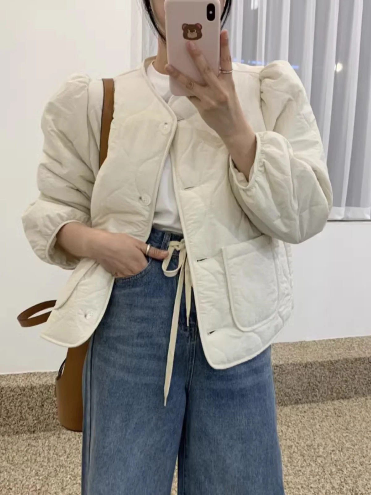 겨울 숏 코트 여성용 루즈핏 긴팔 블랙 코튼 재킷 스타일리시 에이지리스 아우터웨어 탑 버튼 디테일 한국 스타일