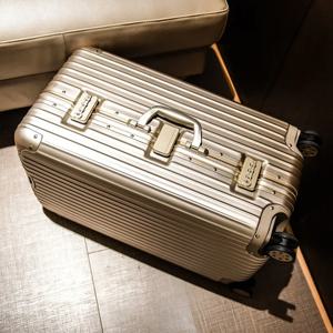 두꺼운 알루미늄 프레임 여행 가방, 사방 회전 바퀴, 대용량 기내용 캐리어, 여행 및 국제 비행용, 32인치