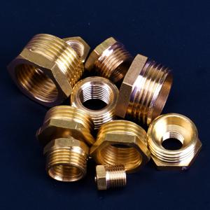 황동 육각 부싱 감속기 파이프 피팅 1/4 3/8 1/2 3/4 F(암) - M(수) 나사형 감소 구리 어댑터 커플러 커넥터