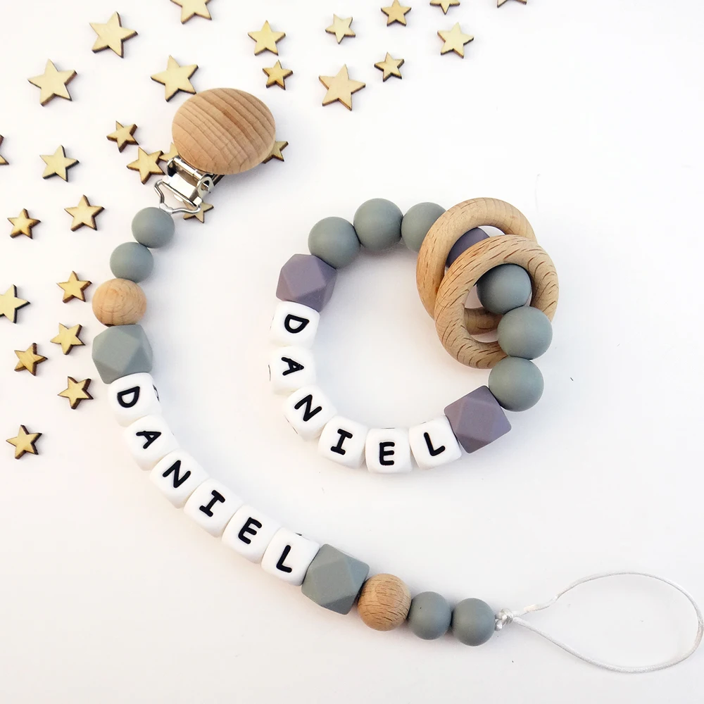 2PCS 개인화 된 이름 젖꼭지 클립 실리콘 편지 구슬 젖니가 남 팔찌 나무 젖꼭지 홀더 더미 체인 베이비 샤워 선물