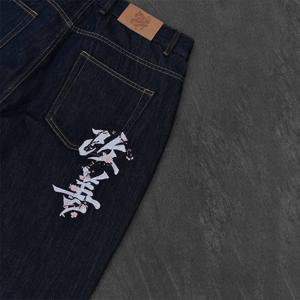 흰색 한자 패턴 자수 포켓 ​​하이 웨이스트 루즈 다크 스트레이트 레그 청바지 Y2K 남성 여성 레트로 캐주얼 streetwear