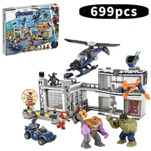 2025년 재고 슈퍼히어로 시리즈 76131 어벤져스 베이스 배틀 699PCS 어린이 블록 장난감 소년 생일 크리스마스 선물