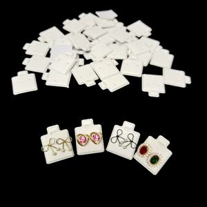 100 개/가방 귀 스터드 홀더 화이트 퍼프 패드 귀걸이 카드 쥬얼리 디스플레이 홀더 트레이 삽입 주최자 대량 도매