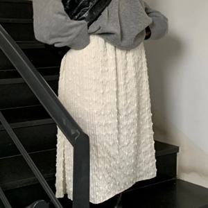 우아한 롱 플로킹 하프 스커트 여성용 2025년 초봄 하이웨이스트 A라인 한국 스타일 출퇴근용 단색 다용도 동화 같은