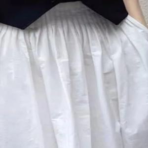 화이트 A라인 미디 스커트 여성용 2025년 신상 여름 신축성 있는 허리 루즈핏 슬림한 한국 스타일 하이웨이스트 반길이 스커트