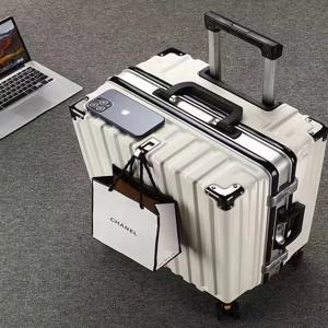 조합 자물쇠가 있는 20인치 알루미늄 프레임 수하물 가방 남성과 여성을 위한 두꺼운 비밀번호 상자 범용 바퀴가 있는 여행 가방