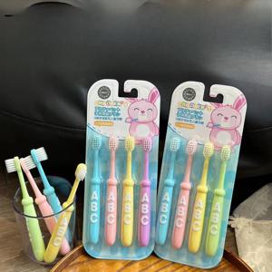 부드러운 강모 알파벳 어린이 칫솔 4 팩 만화 디자인 3-6-12 세 어린이 부드러운 청소 귀여운 아기 칫솔