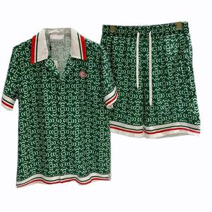 여름 시즌 남성 캐주얼 비치 셔츠 반바지 하와이 셔츠 세트 세련된 젊은이 크로스 보더 스타일 편안한 통기성