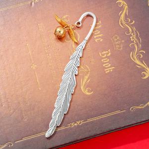 해리 포터 금속 책갈피 골든 스니치 펜던트 책 애호가 독서 선물 최고의 자매를위한 호그와트 선물