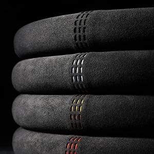 올 시즌 자동 스티어링 휠 커버 용 스웨이드 커버 초박형 미끄럼 방지 D 자형 원형 통기성 자동차 스티어링 휠 보호대