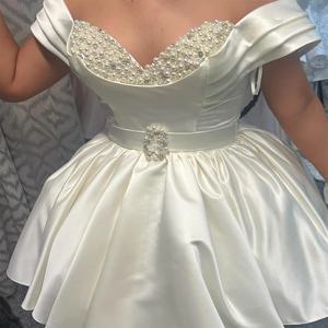 여성을위한 어깨 진주 연인 벨트 볼 가운 웨딩 드레스에서 짧은 웨딩 드레스 2025 신부 Ruched 새틴 신부 가운