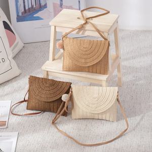 여름 Boho 등나무 밀짚 가방 여성용 캐주얼 짠 스퀘어 크로스 바디 핸드백 비치 홀리데이 플랩 메신저 클러치