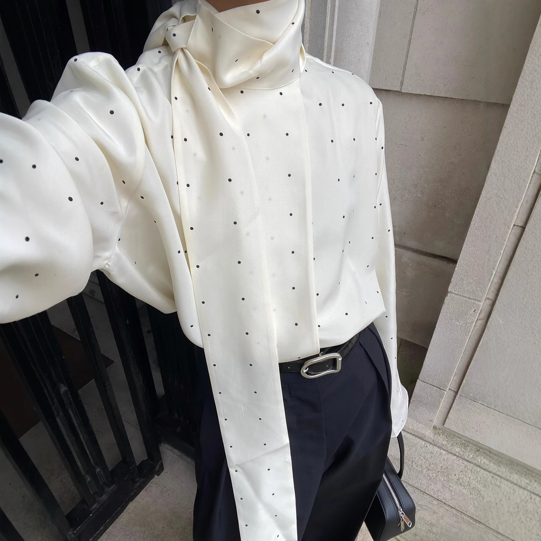 여성용 도트 쉬폰 셔츠, 리본 레이스업 긴소매 오피스 레이디 블라우스, 다용도 플레어 슬리브 탑, 긴소매 셔츠 2025 패션