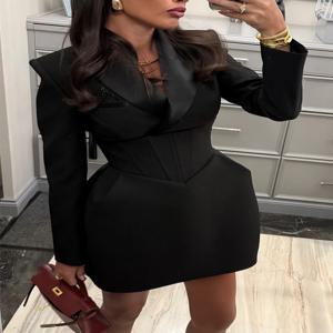 패션 프린트 레이스업 홀터 드레스 여성 시크 브이넥 백리스 하이웨이스트 슬림 숏 드레스 여성 2025 신상 휴가 스트리트 로브