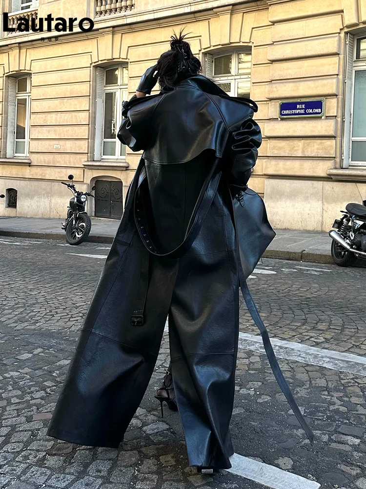 Lautaro 봄 가을 여분의 긴 블랙 Pu 가죽 트렌치 코트 여성을위한 뒤로 높은 슬릿 럭셔리 세련된 유럽 패션 2024