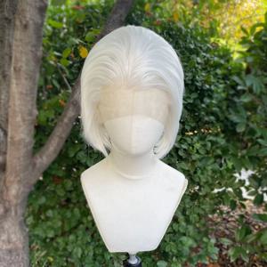 Widow's Peak 짧은 밥 컷 합성 레이스 프론트 가발 여성용 코스프레 가발 남성용 화이트 컬러 글루리스 13x4 레이스 가발 자연