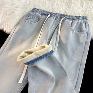 두꺼운 플리스 안감 탄력 허리 남성용 데님 청바지 따뜻한 캐주얼 스트레이트 레그 겨울 착용 가능한 루즈 핏 로우 웨이스트 롱 팬츠