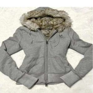 두꺼운 플리스 후드 재킷 그레이 아메리칸 레트로 캐주얼 긴팔 여성 슬림핏 셔츠 캠퍼스 및 출퇴근용