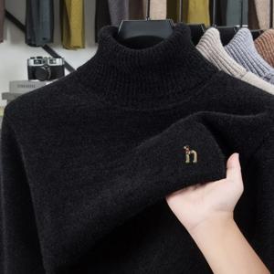 프리미엄 브랜드 니트 남성 터틀넥 상의 가을 겨울 편안한 질감 한국식 패션 정교한 만화 강아지 자수 신상 스웨터