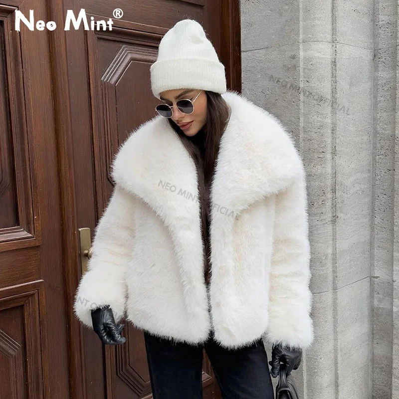 네오 민트 세련된 거리 모피 칼라 가짜 모피 코트 여성 2024 겨울 뜨거운 여자 백설 공주 패션 솜털 여우 모피 자켓