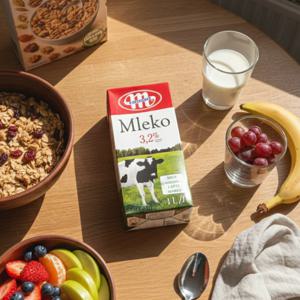 폴란드 믈레코비타 수입 멸균우유 3.2% 12팩 (1박스)