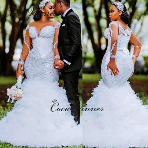 여성을위한 맞춤형 아프리카 럭셔리 인어 웨딩 드레스 2025 무거운 구슬 스팽글 레이스 신부 드레스 W1381와 새로운 긴 소매