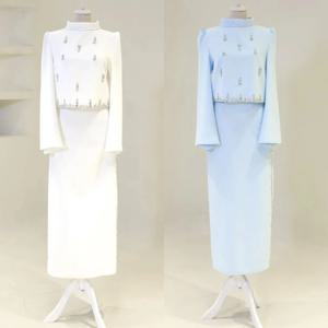 맞춤 제작된 반짝이는 저지 스팽글 스트레이트 하이 칼라 미디 드레스, 맞춤 행사용 고품질 고급 드레스