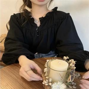 레트로 우드 엣지 트림 스플라이스 긴 소매 여성 셔츠 여름 2025 신상 우아한 루즈핏 다용도 탑 반 오픈 칼라 랜턴 슬리브