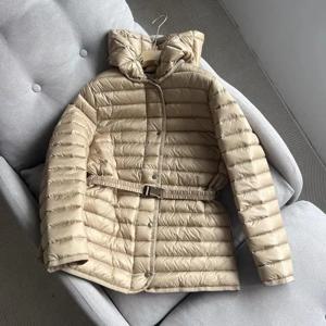 화이트 덕 다운 숏 패딩 재킷 여성용 가을 겨울 신상 고급 후드 허리 조임 슬림 경량 패션