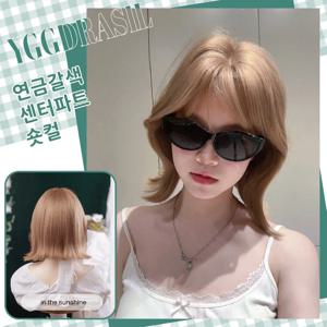 12인치 라이트 골든 브라운 젊은 스타일 합성 가발(뱅 포함) 여성용 짧은 자연스러운 웨이브 헤어 일상 사용 내열성