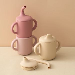 1PCS 두 뚜껑 아기 실리콘 밀짚 컵 BPA 무료 휴대용 스토리지 스낵 컨테이너 먹이 컵 어린이 학습 음료 컵 아기 물건