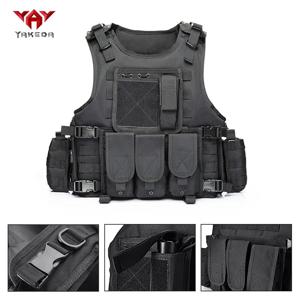 야케다 몰레 확장 시스템 보안 근무복은 다양한 액세서리 패키지가 장착되어 있습니다.