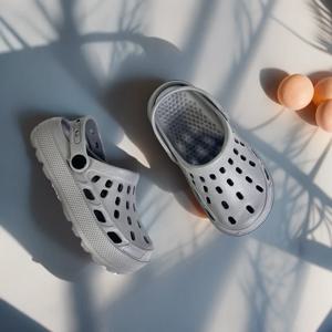 사랑스러운 어린이 해변 신발 경량 통기성 어린이 샌들 야외 학습 신발 유행 간단한 EVA 방해 신발