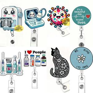 2D 평면 1개 접이식 간호사 ID 카드 랜야드 버클 포함, 내구성 있는 아크릴 소재로 제작되었으며 간호사 유니폼 패턴으로 디자인됨