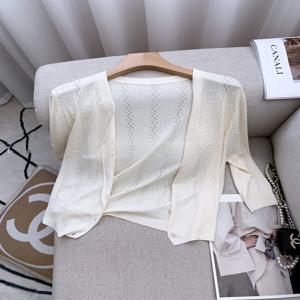 세련된 여름 얼음 실크 태양 보호 셔츠 어깨 랩 여성의 얇은 짧은 스타일 에어컨 캐미솔 v 넥 7 슬리브