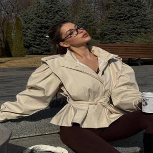 와이드 숄더 살구색 벨트 크롭 트렌치 코트 여성 긴소매 지퍼 버튼 플리츠 윈드브레이커 재킷 여성 가을 스트릿웨어