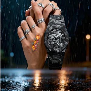 8피스 남성 액세서리 세트 - 검은색 대리석 질감의 시계를 중심으로, 동일한 디자인의 은색 반지와 함께 제공됩니다.