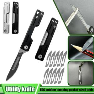 10개의 교체 가능한 칼날이 있는 미니 스테인레스 스틸 접이식 유틸리티 나이프, 휴대용 야외 캠핑 열쇠 고리 EDC 도구