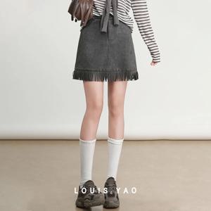 루이 야오 태슬 리벳 A라인 하프 스커트 2025 가을 숏 스커트 패셔너블하고 부드러운 캐주얼 여성 하프 스커트