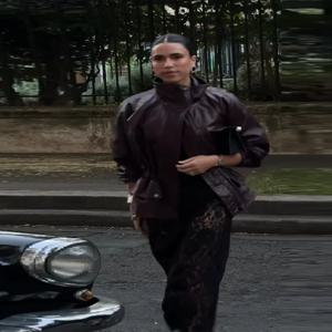 레트로 PU 가죽 스탠드 칼라 재킷 여성 패션 와인색 싱글 브레스티드 허리 조임 재킷 여성 2025 시크 스트리트 아우터웨어