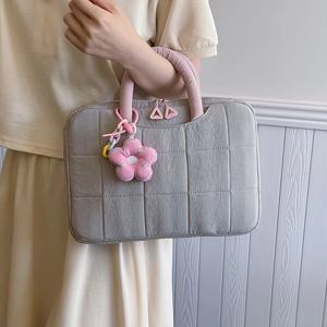 여성용 TSA 노트북 가방, 14인치 노트북 및 10인치 태블릿 수납 공간. 작업, 학교, 여행을 위한 가볍고 내구성이 뛰어나며 스타일리시한 토트백입니다.